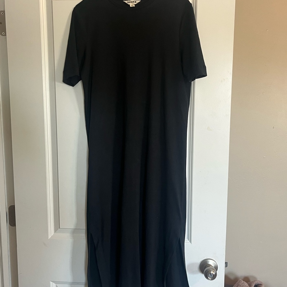 Boden Black Sheath Dress Short Sleeve Crew Neck